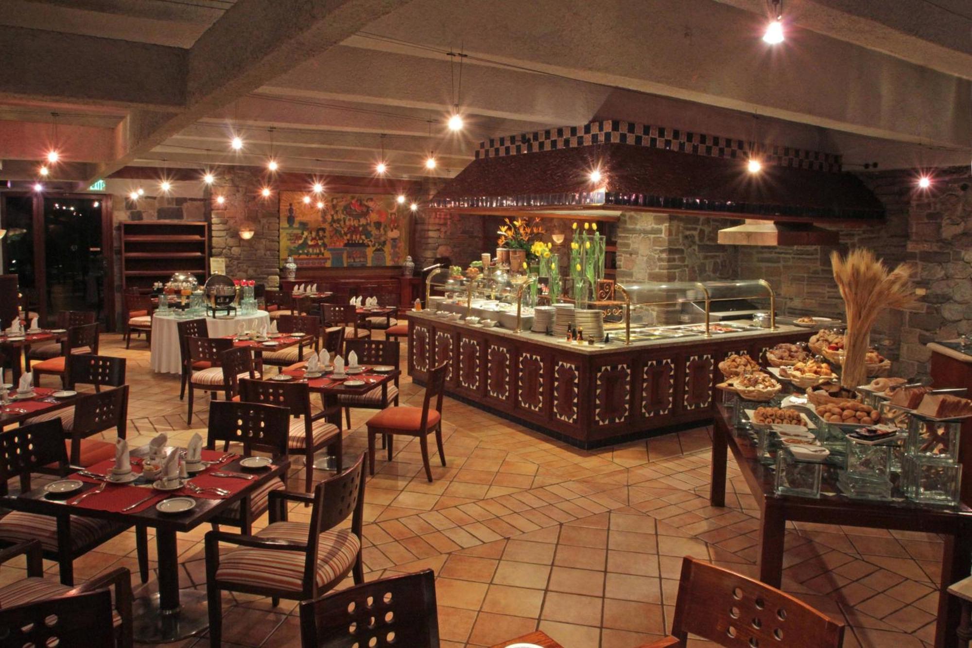 Marriott Meson Del Angel 5*