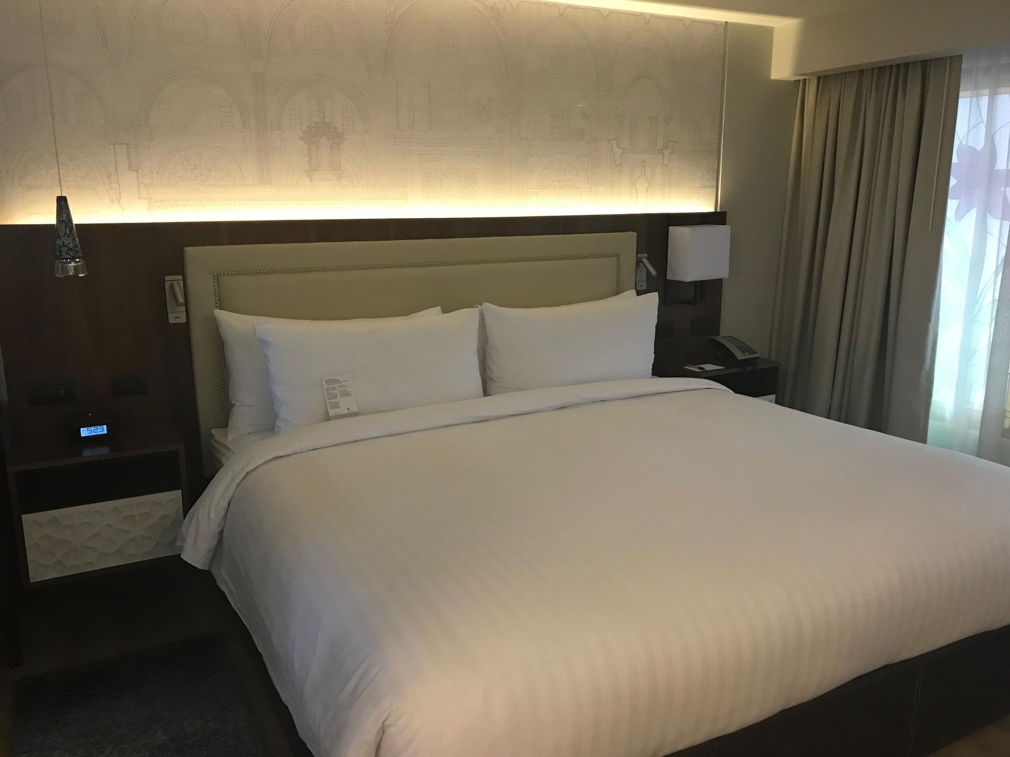 Marriott Meson Del Angel Hotel 5*